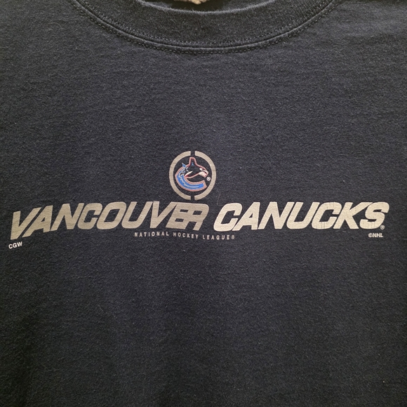 Vancouver Canucks Navy Blue Tee - Picture 2 of 7